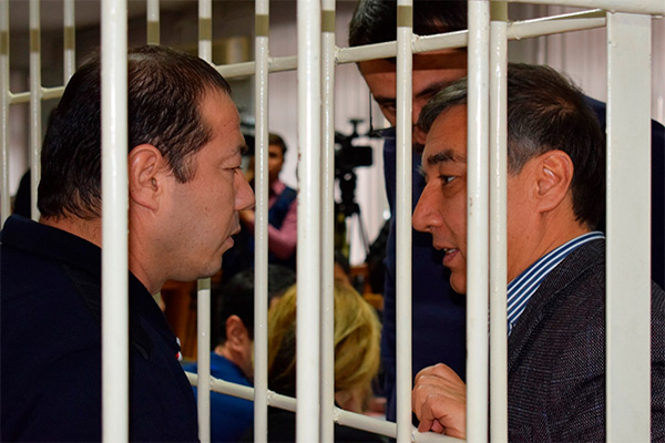 Ахмадбай приговорен к 13 годам лишения свободы