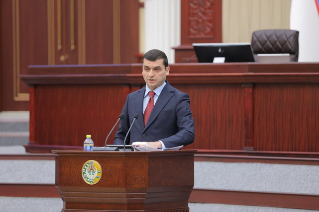 Употребление электронных сигарет наносит серьезный вред здоровью - глава Минздрава