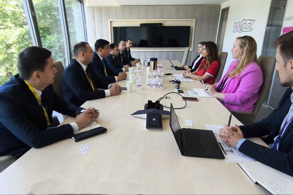 На международных авиарейсах «WizzAir» будет проводиться рекламная компания Узбекистана