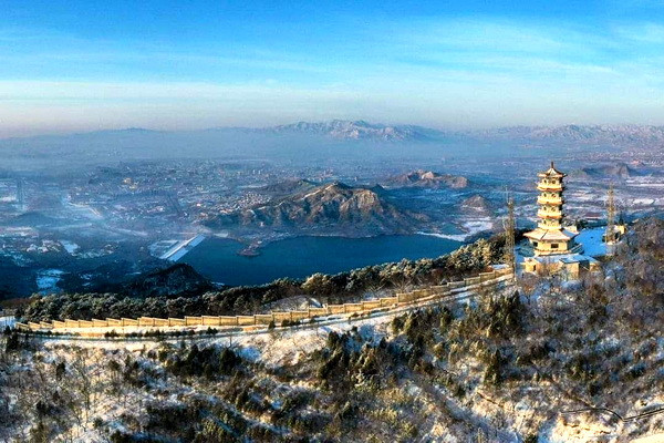 Beijing’s key air pollution readings down 40 pct in Q1