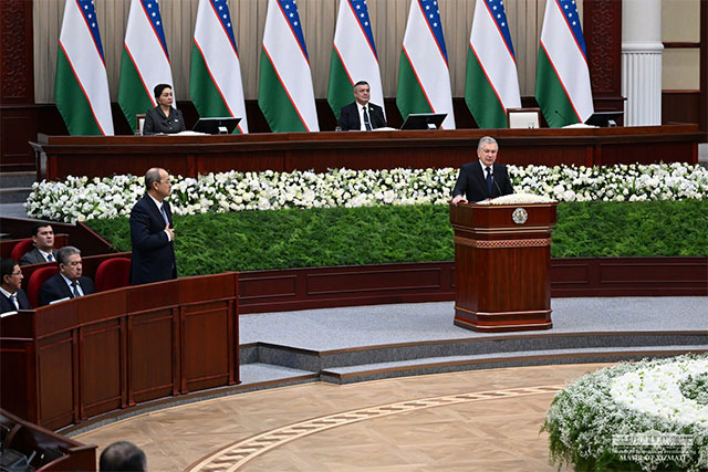 Узбекистан намерен внедрить порядок пересечения границ с Казахстаном и Таджикистаном по ID-картам