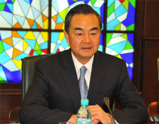 Uzbek, Chinese FMs discuss bilateral relations