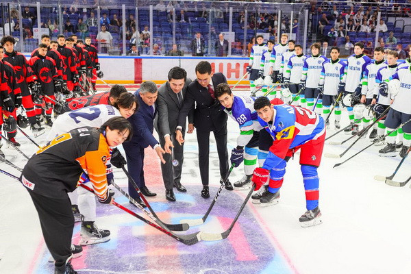 Young hockey players of Uzbekistan started the Asian and Ocenia U18 Championship with a confident victory