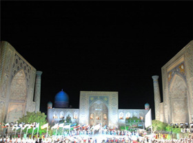 Международный фестиваль «Шарк тароналари» открыт в Самарканде