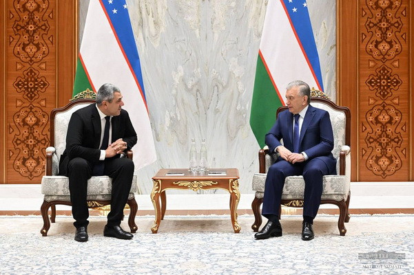 Президент Узбекистана провел встречу с генеральным секретарем «ООН Туризм»