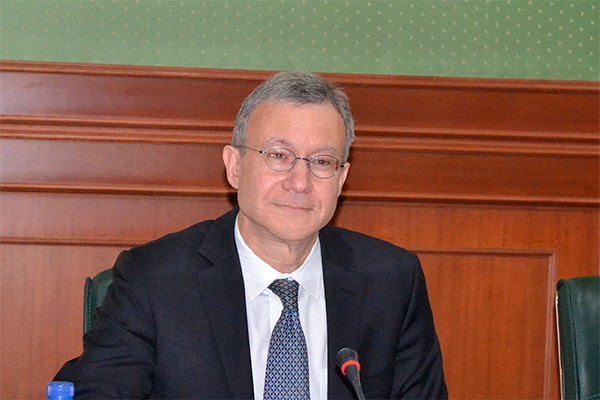 Meeting with the U.S. ambassador