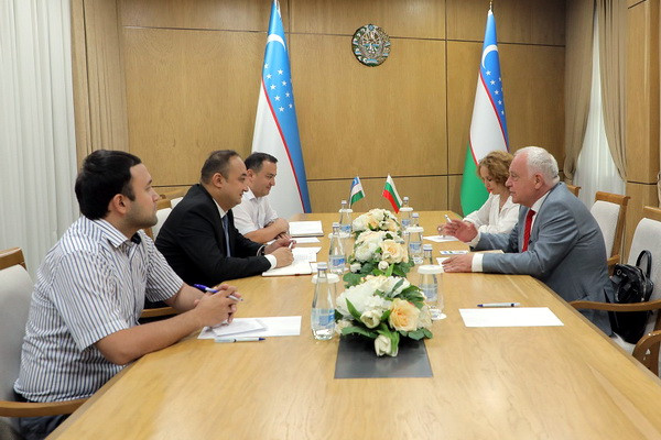 Обсуждены вопросы развития сотрудничества с Болгарией в сфере туризма