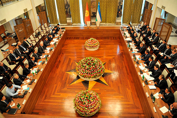 Uzbekistan and Kyrgyzstan discuss issues related to checkpoints