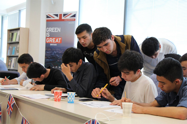 «День Англии» в Национальной библиотеке Узбекистана