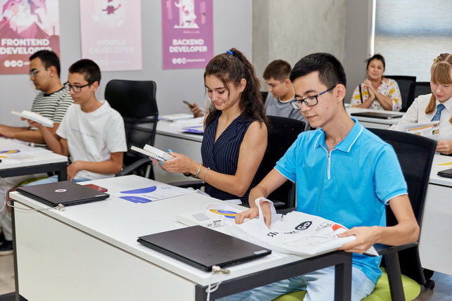 Yandex Uzbekistan launches enrollment for programming school in Tashkent, Samarkand, and Urgench