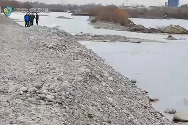В Узбекистане утвердили границы территорий, где введен мораторий на добычу нерудных материалов