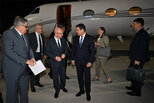 Сергей Кириенко прибыл с визитом в Узбекистан