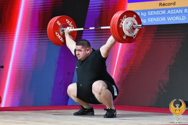 Rustam Djangabaev was awarded a bronze medal following the results of the snatch
