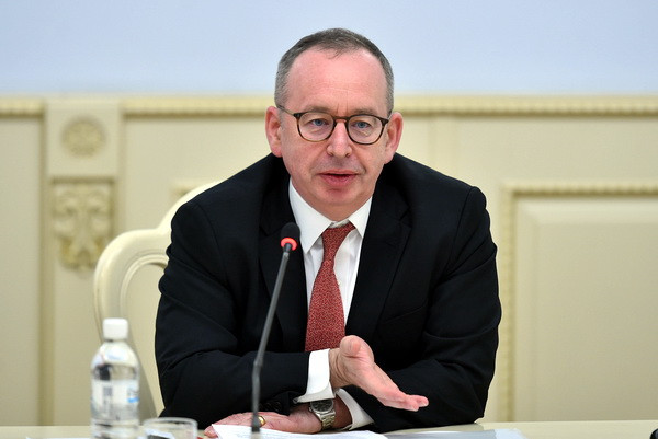 «Переход на зеленую экономику будет центральным аспектом стратегии АБР по Узбекистану» — генеральный директор АБР по Центральной и Западной Азии