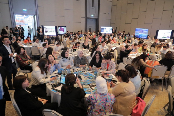 Состоялся бизнес-форум с участием представителей туристического сектора Узбекистана и Китая