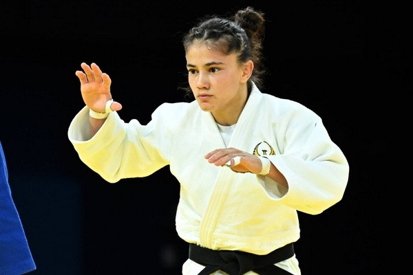 Diyora Keldiyorova advances to final