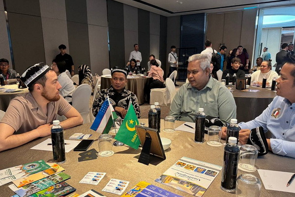 Туристический потенциал Узбекистана продвигают в Малайзии