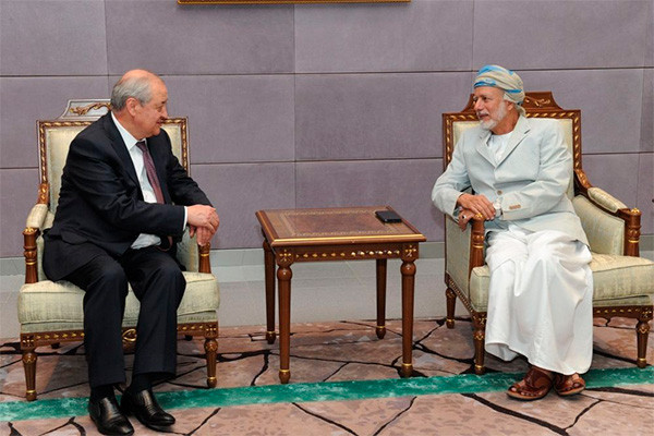 Uzbek, Omani FMs consider prospects of cooperation between two states