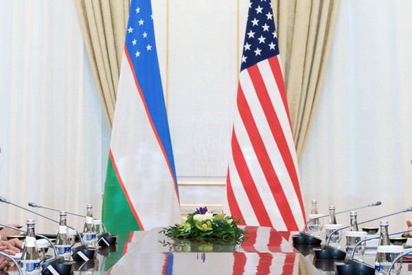 США включили Узбекистан в список стран, через которые подсанкционные товары могут попадать в РФ и Беларусь