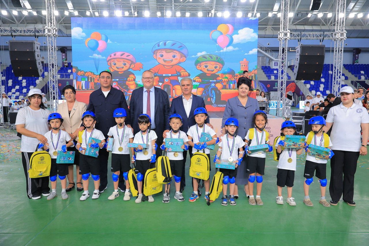 Bukhara Kids' Bike Marathon Marks World Environment Day