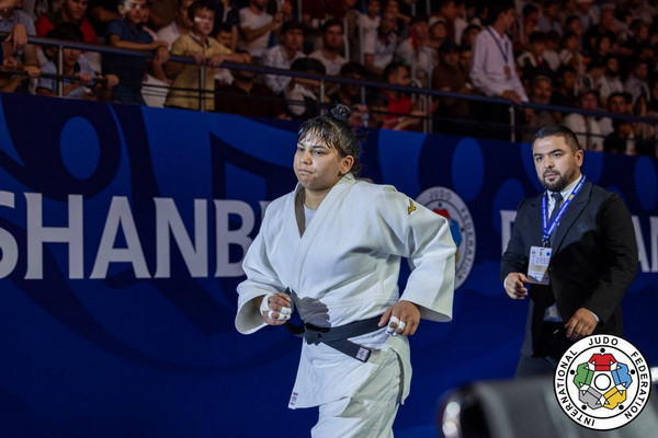 Iriskhon Kurbonboeva defeated in first bout