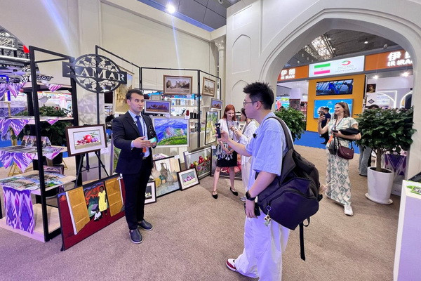 Туристические возможности Узбекистана представлены на Китайско-Евразийской выставке