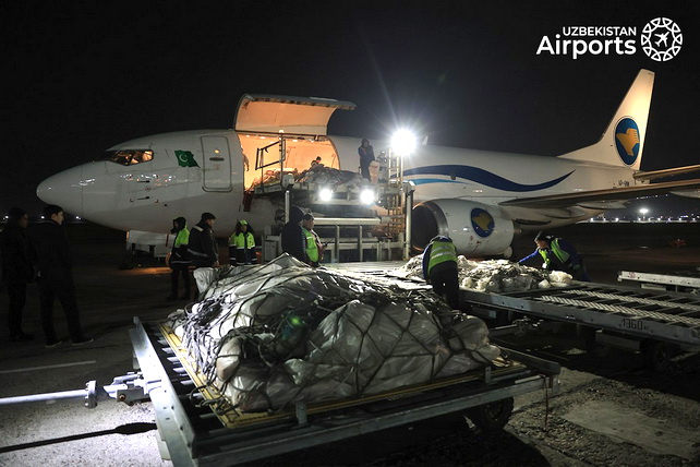 Выполнен первый чартерный грузовой рейс из Пакистана в Узбекистан