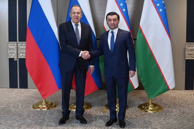O‘zbekiston va Rossiya tashqi ishlar vazirlari ikki tomonlama hamkorlikning asosiy masalalarini muhokama qilishdi