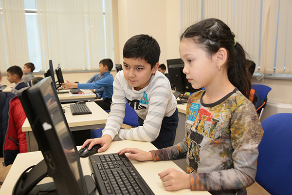 IUT провел глобальную акцию «Час кода»