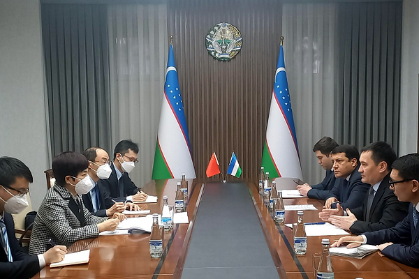 Узбекистан закупит в Китае партию автобусов