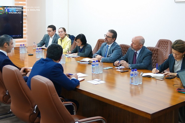 Узбекистан и международные банки обсудили усилия по ускорению приватизации госпредприятий