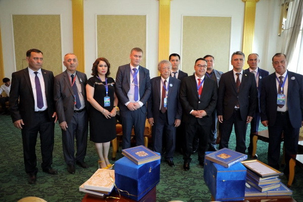 В Таджикистане с успехом проходят дни узбекского кино