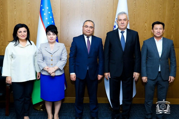 Министр высшего образования, науки и инноваций Узбекистана встретился с Министром образования и науки Таджикистана