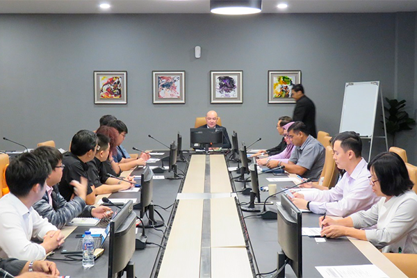 Uzbek envoys pays visit Malaysian state of Jahor