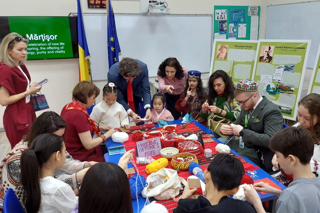 Посольство Румынии в Ташкенте отметило праздник Мэрцишор