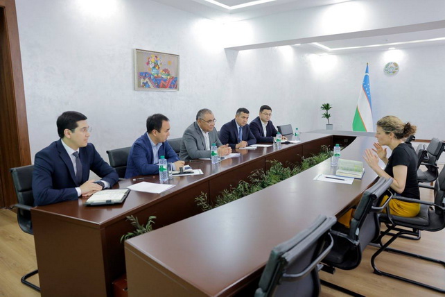 Ўзбекистон Қишлоқ хўжалиги вазири IFAD минтақавий директори билан учрашиб, саноатни ривожлантириш масалаларини муҳокама қилди