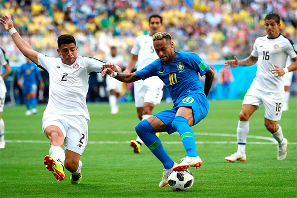 Бразилия вырвала победу над Коста-Рикой на последних минутах