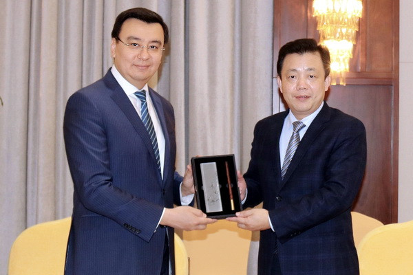 Туризм в Узбекистане будет продвигаться в горах «Тяньмэнь»