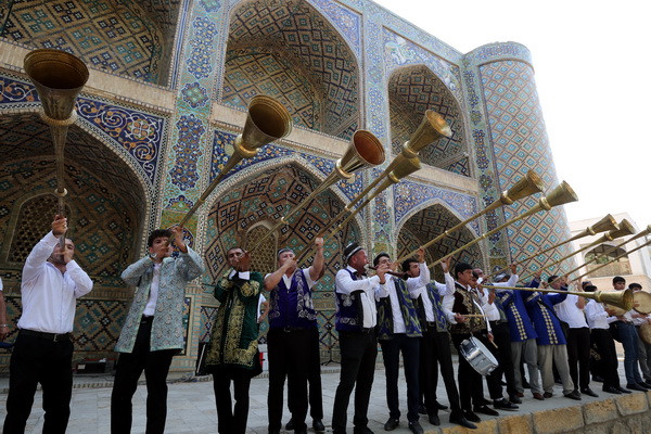 Ежегодный фестиваль «Шелк и специи» в Бухаре (фоторепортаж)