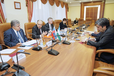 Uzbek envoy holds talks with vice-speaker of Russian Federation Council