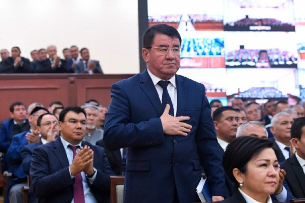 Tura Bobolov becomes khokim of Surkhandarya region