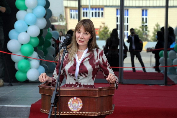 Новый Центр госуслуг в Нурафшане открыл свои двери для посетителей