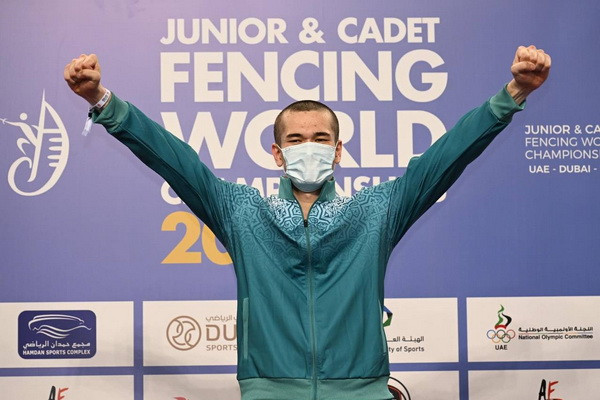 Zukhriddin Kadyrov is the first Uzbek fencing world champion