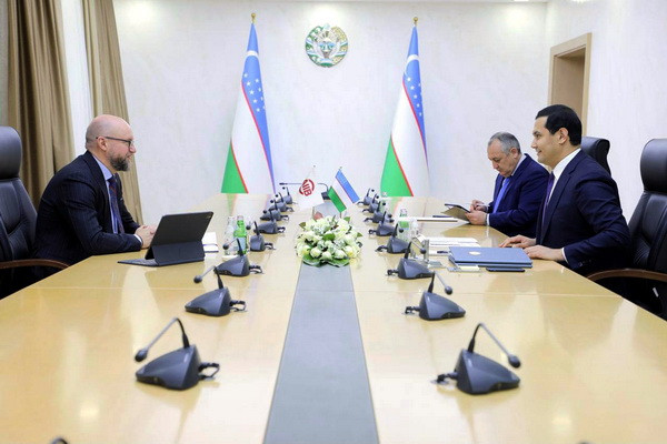 Обсужден ход сотрудничества с Азиатским банком инфраструктурных инвестиций