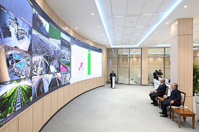 Мирзиёев и Токаев посетили ситуационный центр Бухары