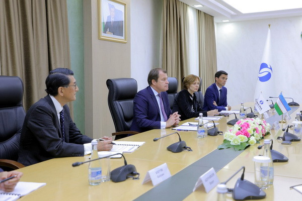 Обсуждены перспективы расширения сотрудничества с ЕБРР