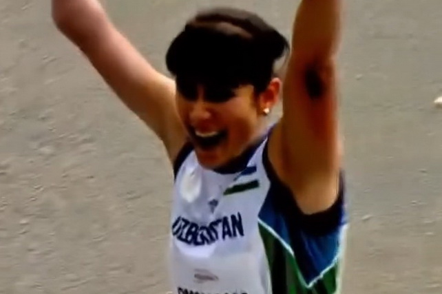 Каромат Омонова установила рекорд Азии и стала чемпионкой мира