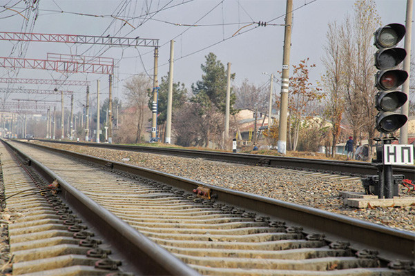 В Узбекистане растут контейнерные ж/д перевозки