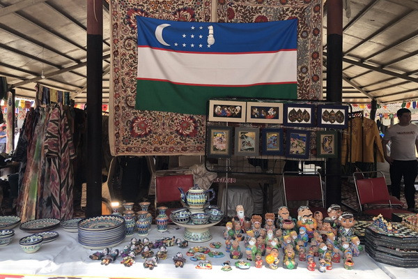 Делегация Узбекистана принимает участие в Международном фестивале ремесленных искусств «Сураджкунд Мела» в Индии