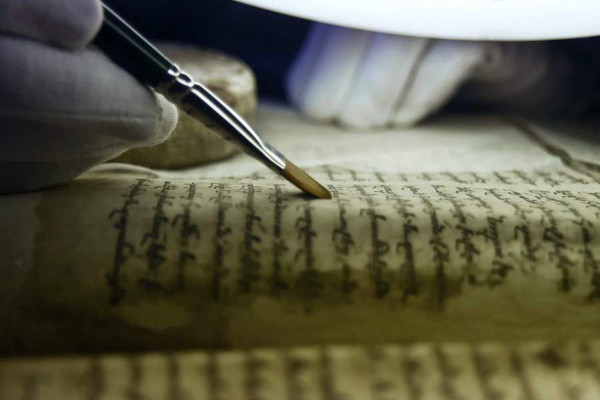 Электронные копии редких рукописей Имама аль-Бухари и Иса ат-Тирмизи, хранящихся в библиотеке мечети Аль-Акса доставлены в Узбекистан